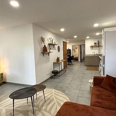 Tres Bel Appartement Climatise - Chez Tom Et Anna Бедуен Екстер'єр фото
