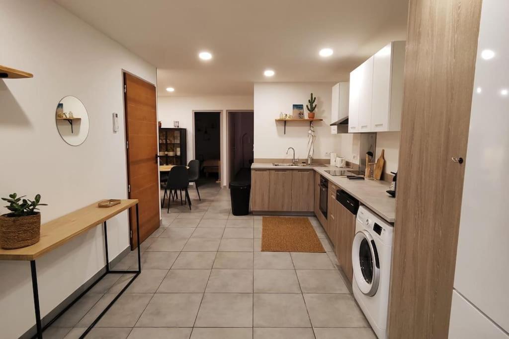 Tres Bel Appartement Climatise - Chez Tom Et Anna Бедуен Екстер'єр фото