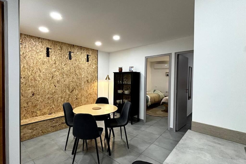 Tres Bel Appartement Climatise - Chez Tom Et Anna Бедуен Екстер'єр фото
